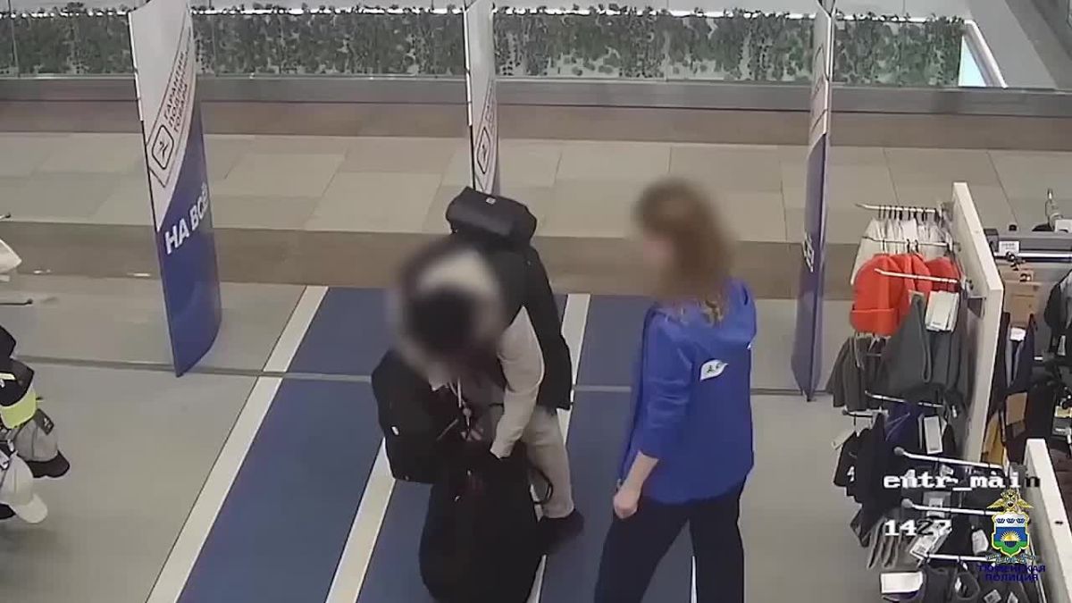В полицию Тюмени обратился представитель магазина спортивных товаров, расположенного по улице Тимофея Чаркова