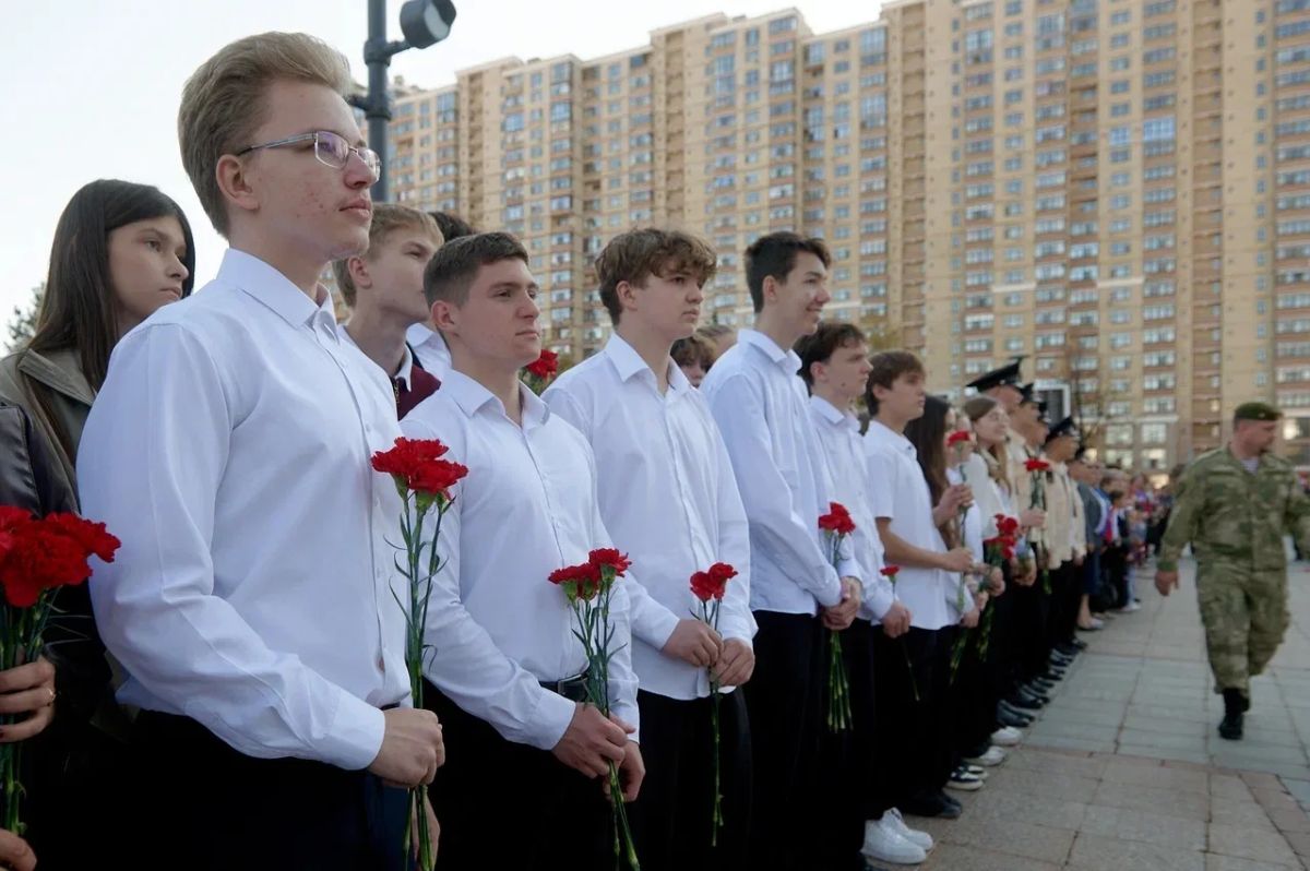 В Тюмени почтили память военнослужащих мотострелковых подразделений, погибших при выполнении задач в ходе СВО В Тюмени почтили память военнослужащих мотострелковых подразделений, погибших при выполнении задач в ходе СВО