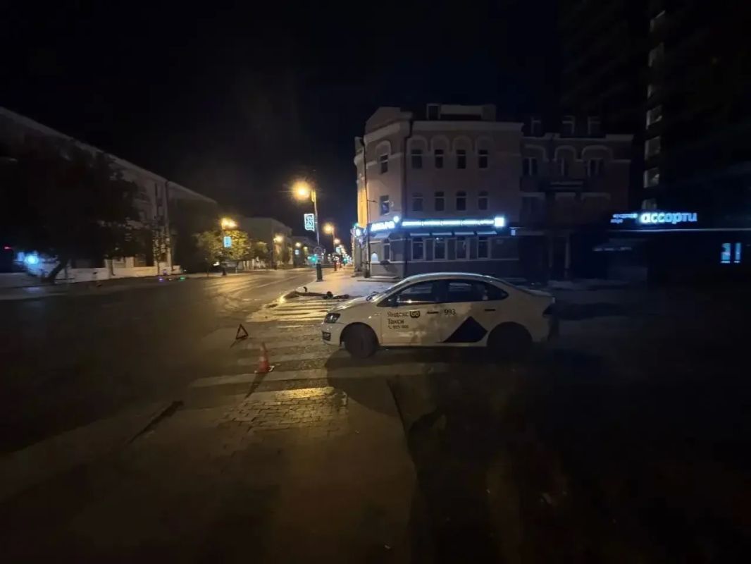 Мотоцикл сгорел, мотоциклист сбежал с места ночного ДТП в Тюмени Мотоцикл сгорел, мотоциклист сбежал с места ночного ДТП в Тюмени