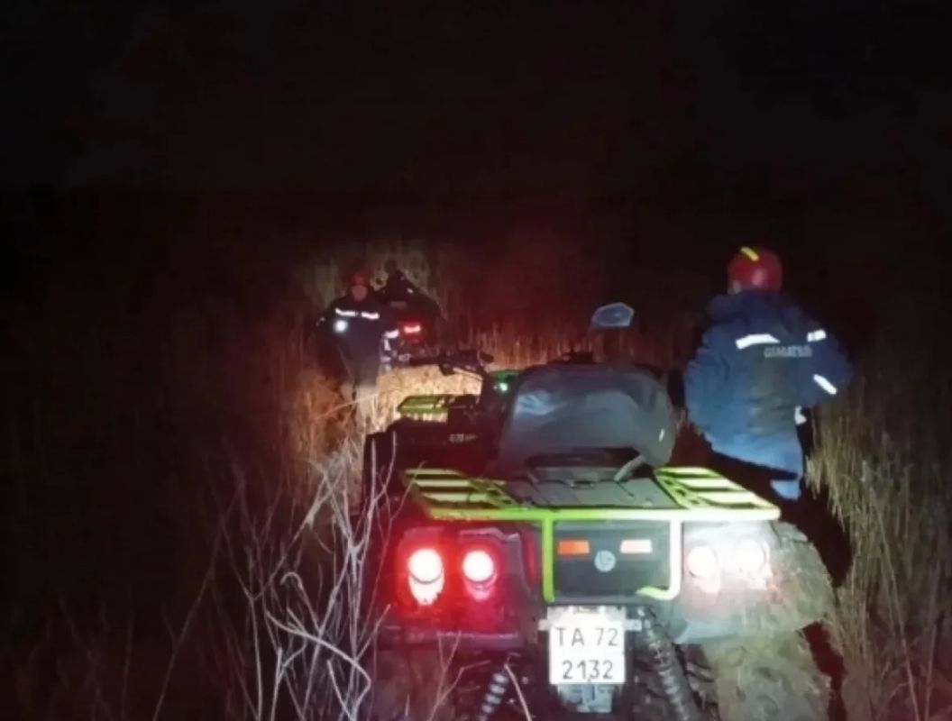 Под Тюменью спасатели помогли застрявшим в темноте людям