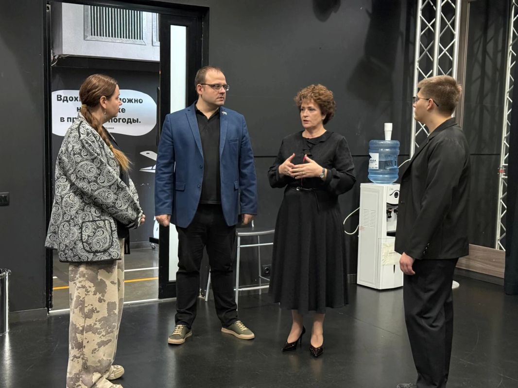 Светлана Иванова познакомилась с творческими проектами центра «Космос» Светлана Иванова познакомилась с творческими проектами центра «Космос»
