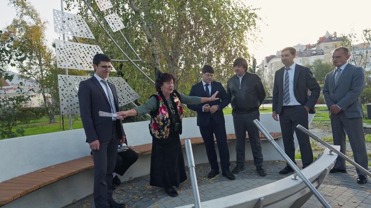 Максим Афанасьев: Подводя итоги этой рабочей недели, ещё раз хочу показать наш Александровский сад