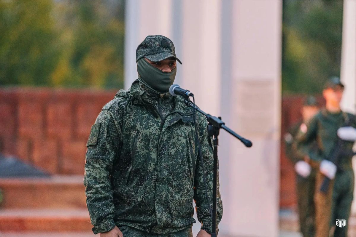 В Тюмени торжественно открыт новый сезон патриотического курса "Плечом к плечу" В Тюмени торжественно открыт новый сезон патриотического курса "Плечом к плечу"