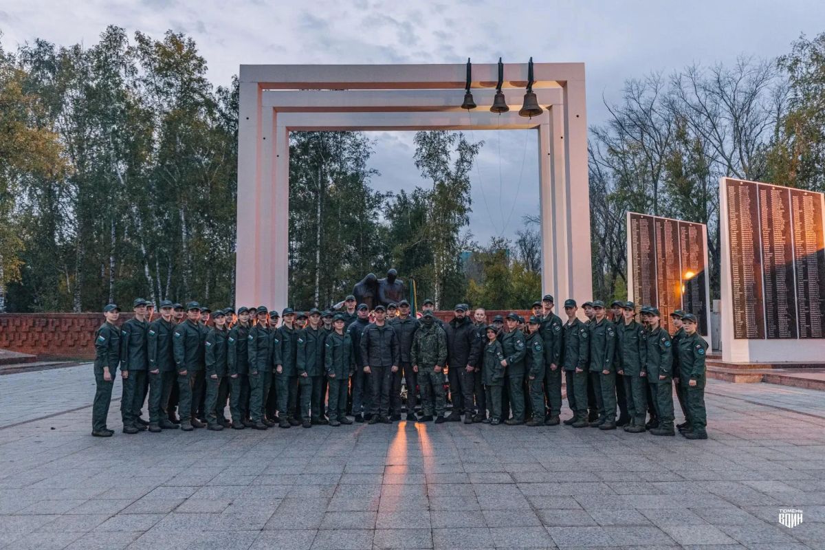 В Тюмени торжественно открыт новый сезон патриотического курса "Плечом к плечу" В Тюмени торжественно открыт новый сезон патриотического курса "Плечом к плечу"
