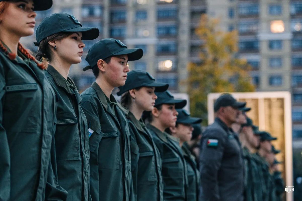 В Тюмени торжественно открыт новый сезон патриотического курса "Плечом к плечу" В Тюмени торжественно открыт новый сезон патриотического курса "Плечом к плечу"
