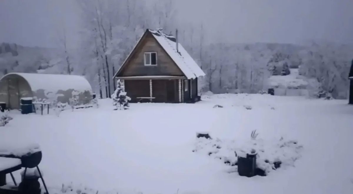 Что ж… скоро придется спешно менять летнюю резину на зимнюю Что ж… скоро придется спешно менять летнюю резину на зимнюю