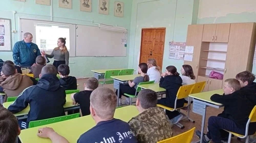Урок безопасности в школе села Большая Ченчерь Урок безопасности в школе села Большая Ченчерь