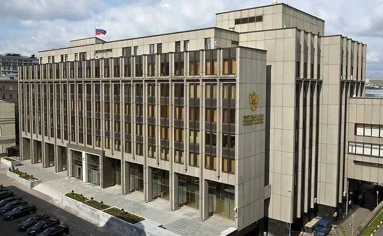 В ходе парламентских слушаний под председательством Валентины Матвиенко в Совете Федерации ФС РФ обсудили проект федерального бюджета на предстоящие три года