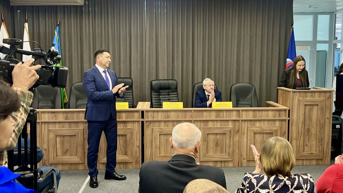 Виктор Воллерт и Виктор Рейн приняли участие в совещании в Омутинском округе Виктор Воллерт и Виктор Рейн приняли участие в совещании в Омутинском округе