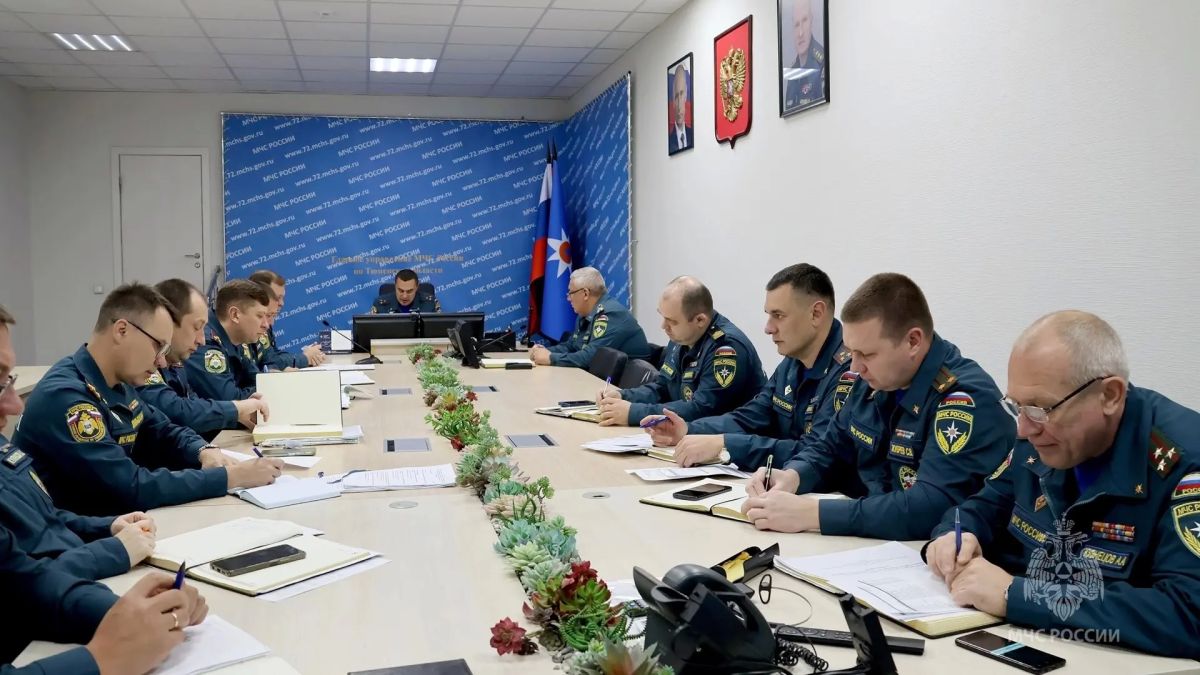 8 тысяч человек и 1 тысяча единиц техники: В Тюменской области стартовала Всероссийская штабная тренировка по гражданской обороне 8 тысяч человек и 1 тысяча единиц техники: В Тюменской области стартовала Всероссийская штабная тренировка по гражданской обороне