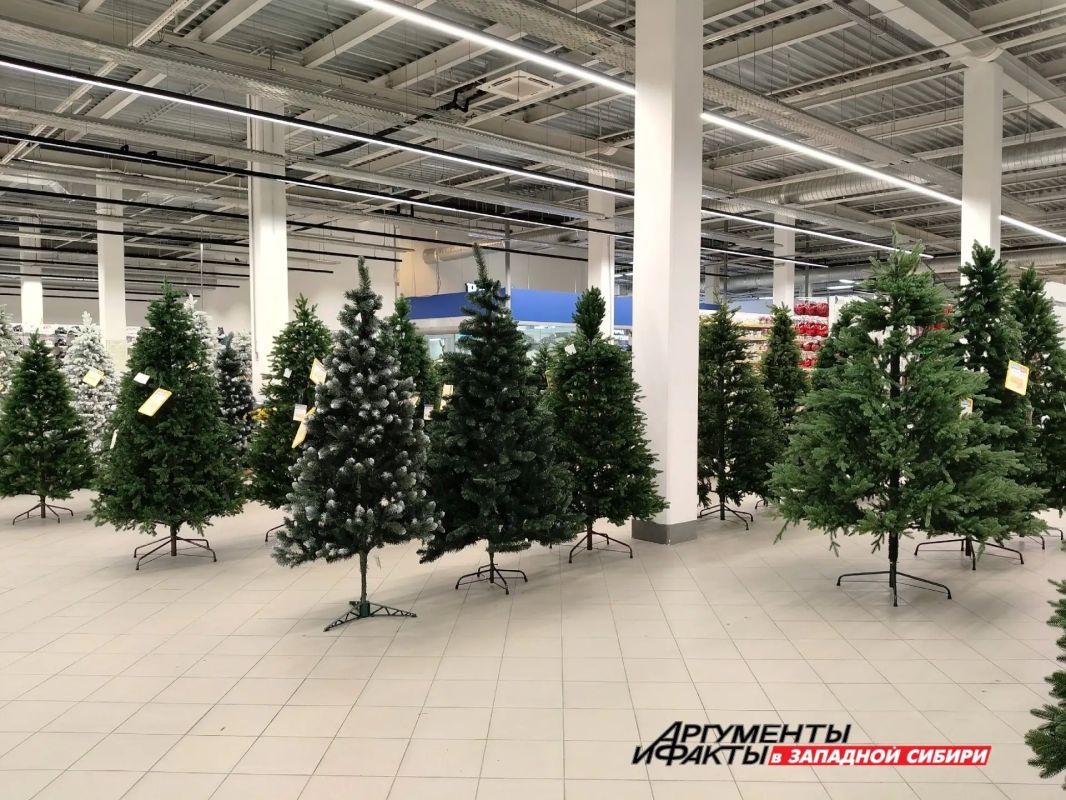 В магазинах Тюмени уже пахнет Новым годом! В магазинах Тюмени уже пахнет Новым годом!
