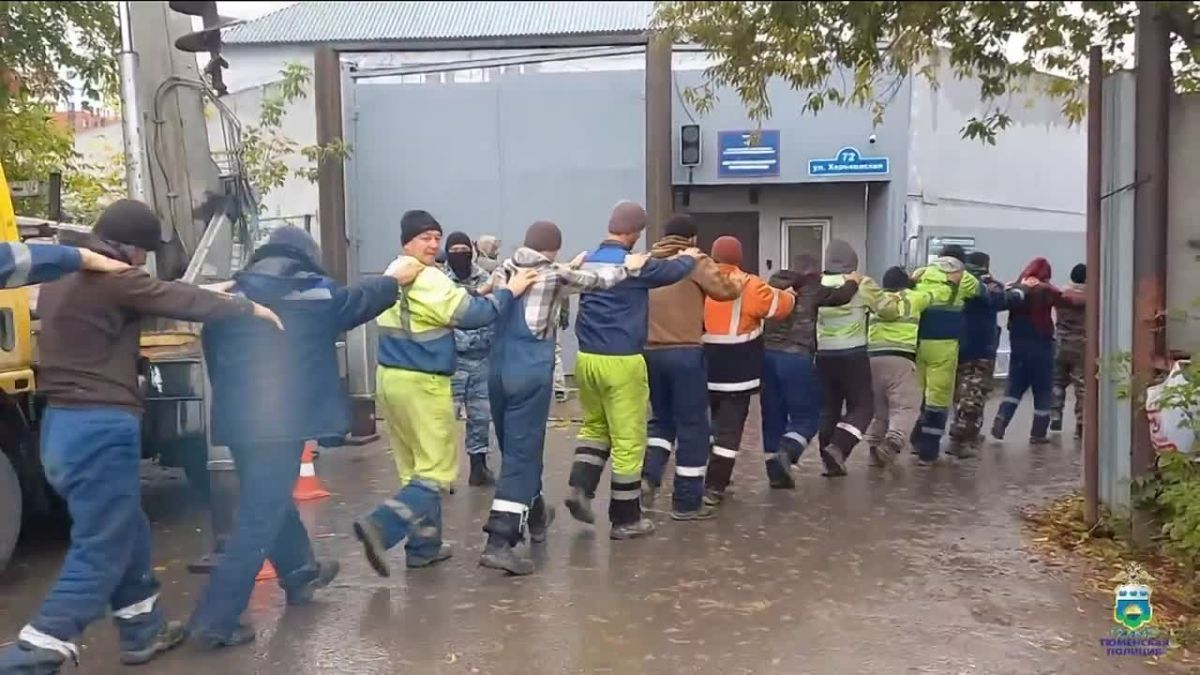 Новости коротко:. - Опасная забава едва не стоила жизни тюменскому школьнику