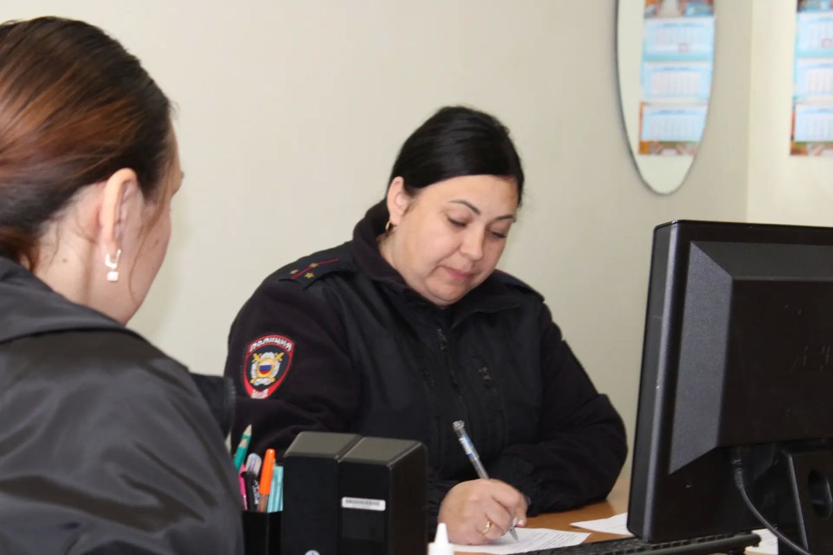Сотрудники данной службы хорошо знакомы тем, кто пренебрегает своими родительскими обязанностями по содержанию и воспитанию детей, кто в юном возрасте выходит за рамки действующего законодательства, кто проводит серьезную... Сотрудники данной службы хорошо знакомы тем, кто пренебрегает своими родительскими обязанностями по содержанию и воспитанию детей, кто в юном возрасте выходит за рамки действующего законодательства, кто проводит серьезную...