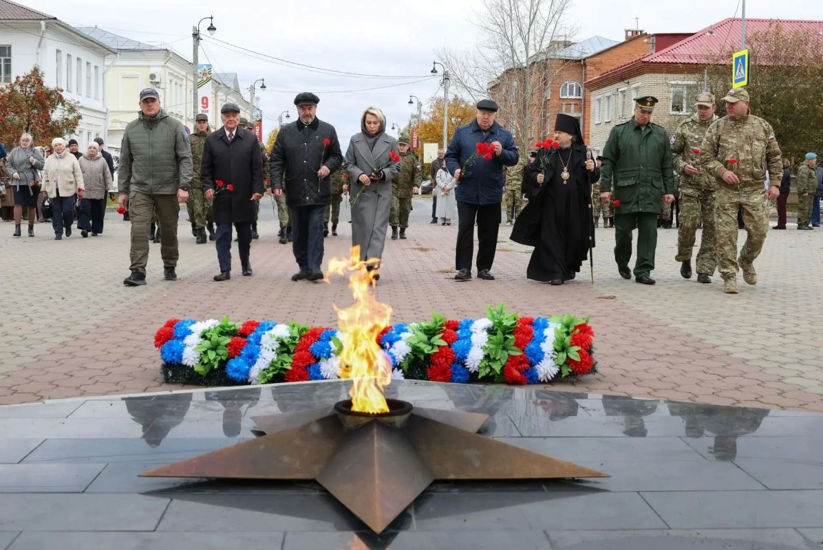 Наставничество как основа будущего: в Ишиме состоялся масштабный форум патриотов