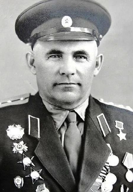 ОТВЕТ НА КАРТИНКУ-ЗАГАДКУ. Все ответили совершенно правильно! Наш герой – Яков Николаевич Неумоев (1907 – 1993)