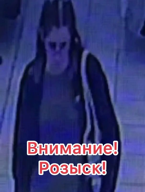 Сотрудники отдела полиции № 1 УМВД России по г. Тюмени устанавливают личность женщины, которая 3 октября, в ТЦ «Матрешка», расположенном по ул. Широтная, дом № 199, похитила сапоги и женскую куртку