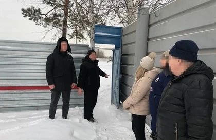 Надеялись заработать: тюменских школьников судят за теракт Надеялись заработать: тюменских школьников судят за теракт
