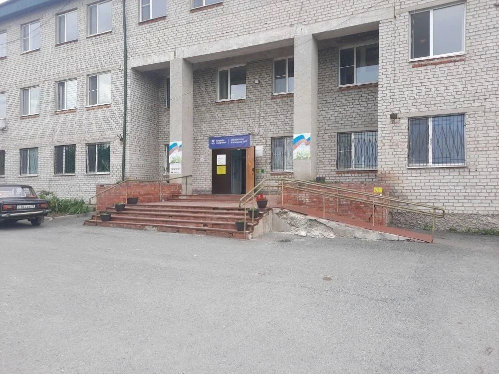 После вмешательства прокуратуры здание поликлиники в с. Омутинское оборудовано новым пандусом