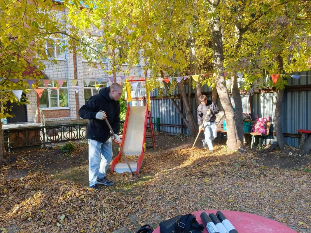 Вместе делаем город чище: АУ ТО «Региональный специализированный дом ребёнка» присоединился к общегородскому месячнику чистоты Вместе делаем город чище: АУ ТО «Региональный специализированный дом ребёнка» присоединился к общегородскому месячнику чистоты