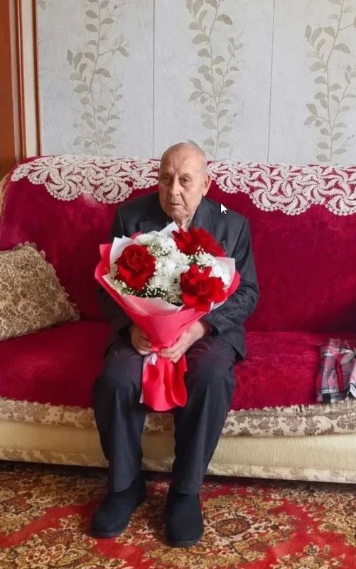 Сегодня, 17 октября, Владимиру Михайловичу Замятину, ветерану Великой Отечественной войны (участнику трудового фронта), исполнилось 92 года