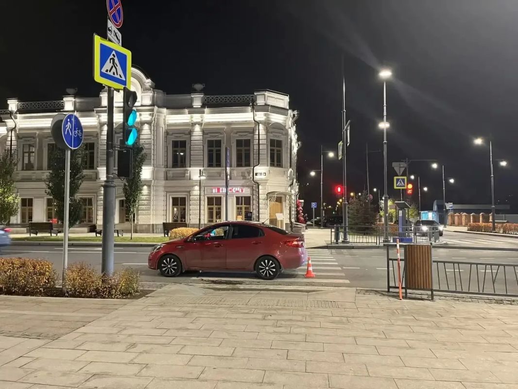 21-летняя автомобилистка ночью сбила двух подростков в центре Тюмени