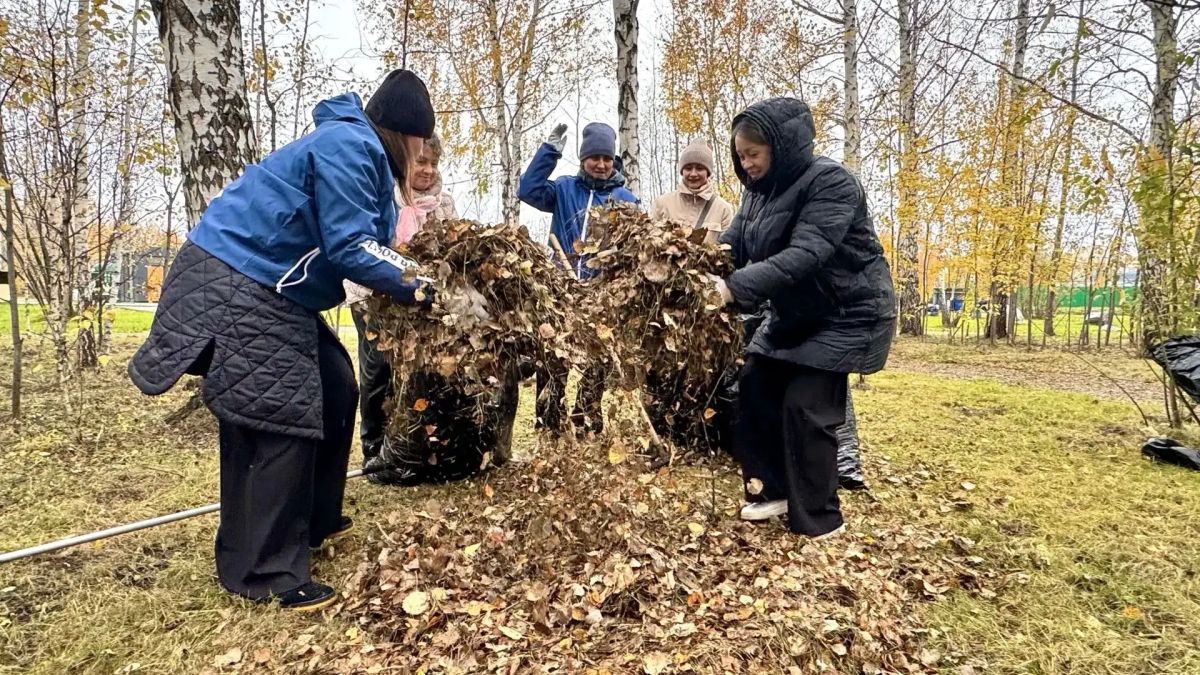 В парке Восточного округа прошёл субботник В парке Восточного округа прошёл субботник