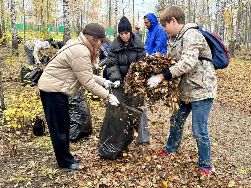 В парке Восточного округа прошёл субботник В парке Восточного округа прошёл субботник