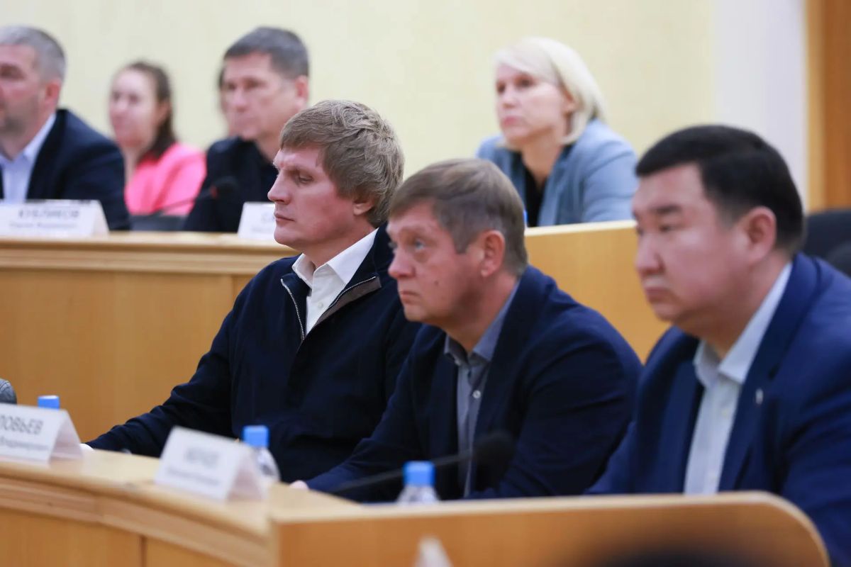 На заседании постоянной комиссии по благоустройству и городскому хозяйству Тюменской городской Думы депутаты оценили готовность города к отопительному периоду и подвели итоги работы концессионного соглашения по водоснабжению... На заседании постоянной комиссии по благоустройству и городскому хозяйству Тюменской городской Думы депутаты оценили готовность города к отопительному периоду и подвели итоги работы концессионного соглашения по водоснабжению...
