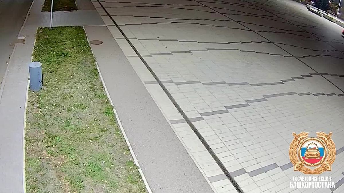 Совсем недавно закончил автошколу и решил продемонстрировать «мастерство»: 20-летний водитель отрабатывал маневры вовсе не на специально оборудованных площадках, а в самом центре города Ишимбая в Башкортостане – на...