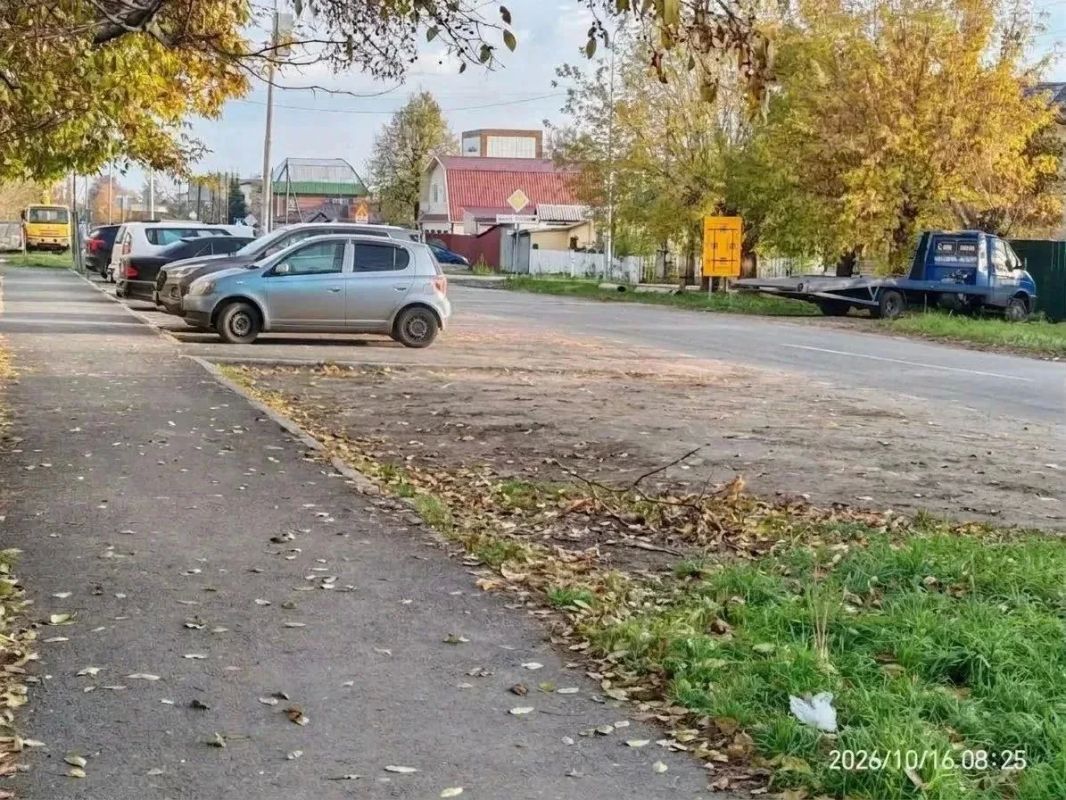 В Калининском округе перенесли контейнерную площадку: новая локация — на ул. Баумана В Калининском округе перенесли контейнерную площадку: новая локация — на ул. Баумана