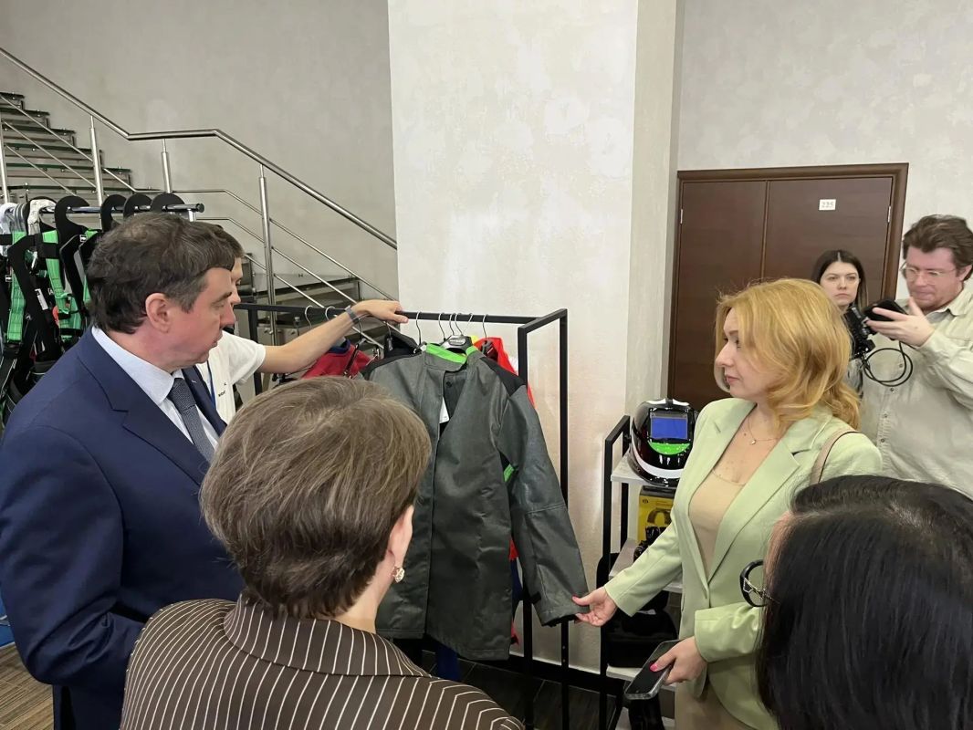В Тюмени обсудили современные технологии защиты работников на производстве В Тюмени обсудили современные технологии защиты работников на производстве