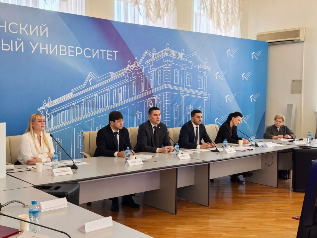 Подготовку и прохождение отопительного периода обсудили эксперты на заседании Общественного совета при департаменте ЖКХ Тюменской области