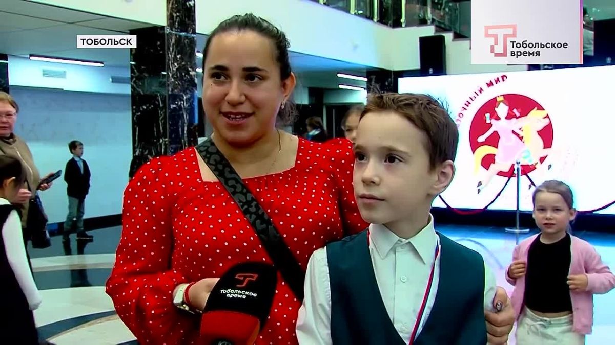 Театр детям. В Тобольске состоялось открытие Четвёртого фестиваля театров кукол Уральского Федерального округа "Сказочный мир"
