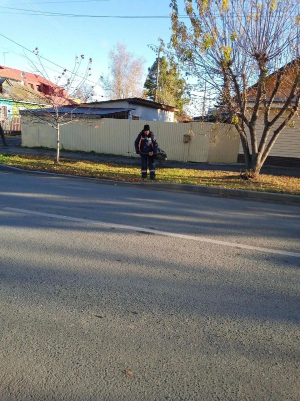 «Тропа без пакетов»: в Калининском округе продолжается масштабная уборка в рамках фестиваля «Чистый город — общее дело» «Тропа без пакетов»: в Калининском округе продолжается масштабная уборка в рамках фестиваля «Чистый город — общее дело»