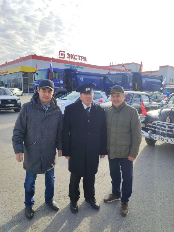 Сегодня улицы Тобольска наполнились сигналами и улыбками — Союз автотранспортников города провёл праздничный автопробег в преддверии Дня автомобилиста! Сегодня улицы Тобольска наполнились сигналами и улыбками — Союз автотранспортников города провёл праздничный автопробег в преддверии Дня автомобилиста!