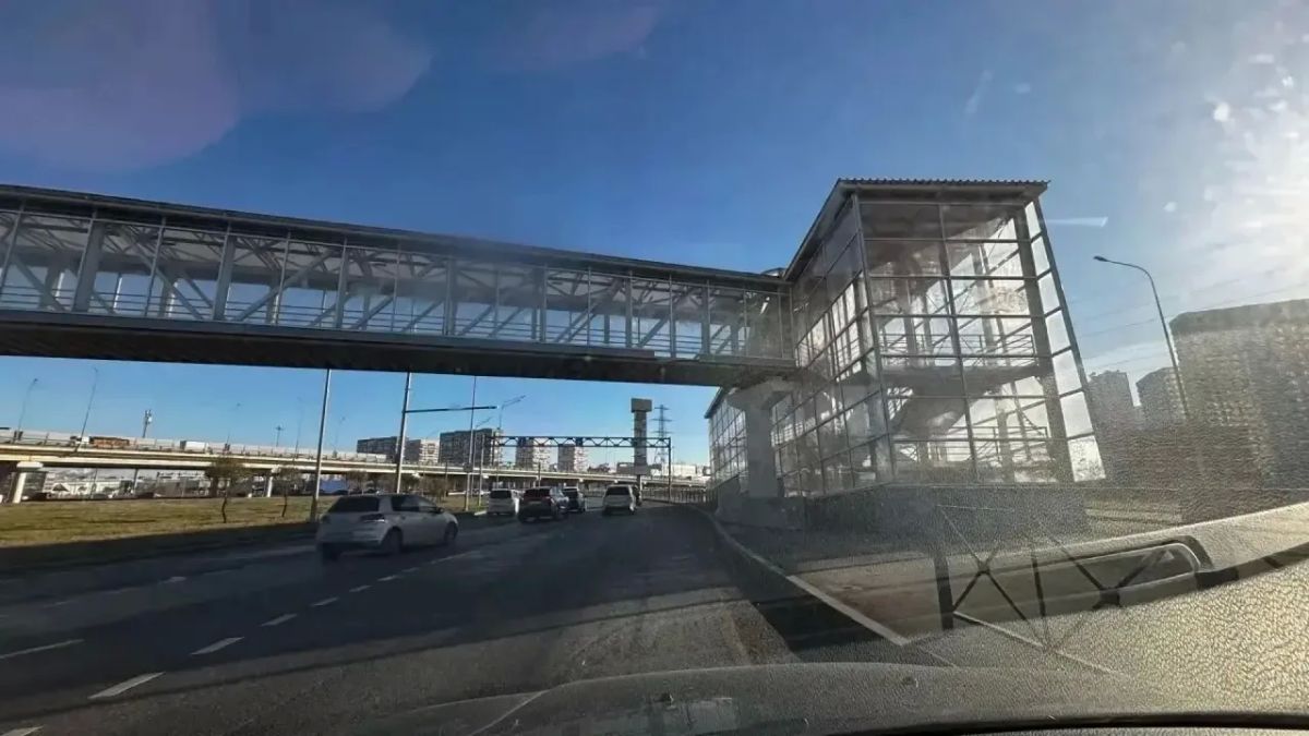 Кто-то не рассчитал габариты…