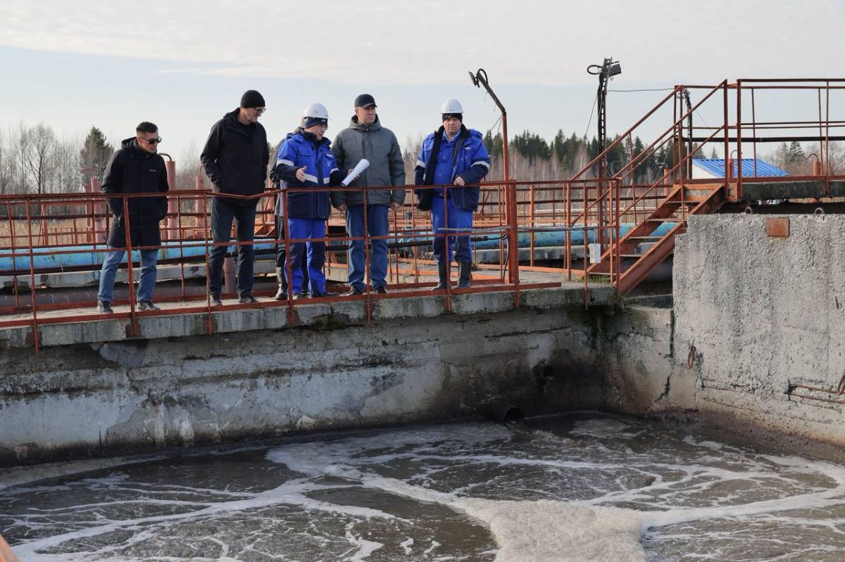 Сегодня в ходе еженедельного объезда проверил ключевые коммунальные объекты Сегодня в ходе еженедельного объезда проверил ключевые коммунальные объекты