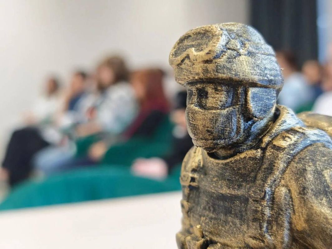 Старт третьему потоку проекта для подростков "Поколение Z" дали в Тюмени Старт третьему потоку проекта для подростков "Поколение Z" дали в Тюмени