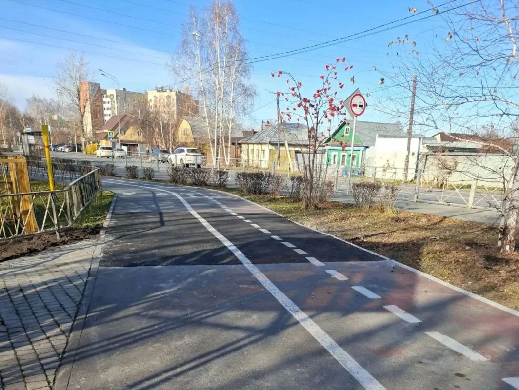 Коммунальные службы заботятся об облике городов и посёлков Тюменской области Коммунальные службы заботятся об облике городов и посёлков Тюменской области