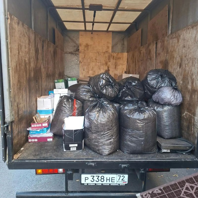 В Калининском округе Тюмени поддержали акцию «Тыл фронту: сдай макулатуру» в рамках фестиваля «Чистый город — общее дело» В Калининском округе Тюмени поддержали акцию «Тыл фронту: сдай макулатуру» в рамках фестиваля «Чистый город — общее дело»