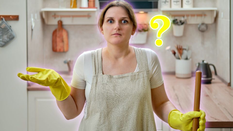 Рассадник микробов на кухне: от этого бытового предмета стоит вовремя избавляться