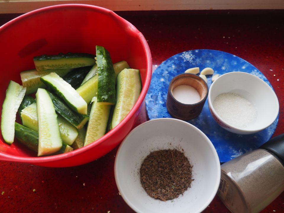 Незабываемые малосольные огурцы с укропными семенами: секреты ароматного рецепта